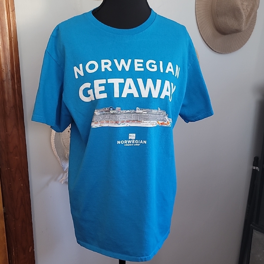 Norwegian Getaway Graphic Tee